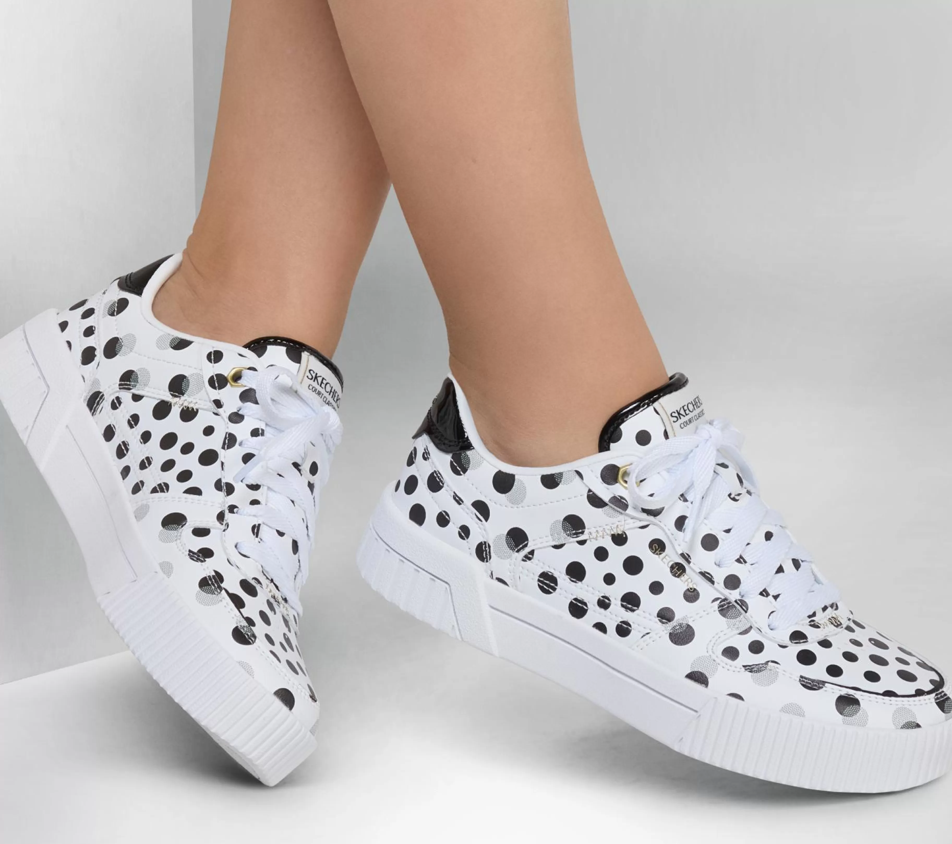 Sapatilhas Casuais | Com Atacadores | SKECHERS Jade - On The Dot BRANCO / PRETO