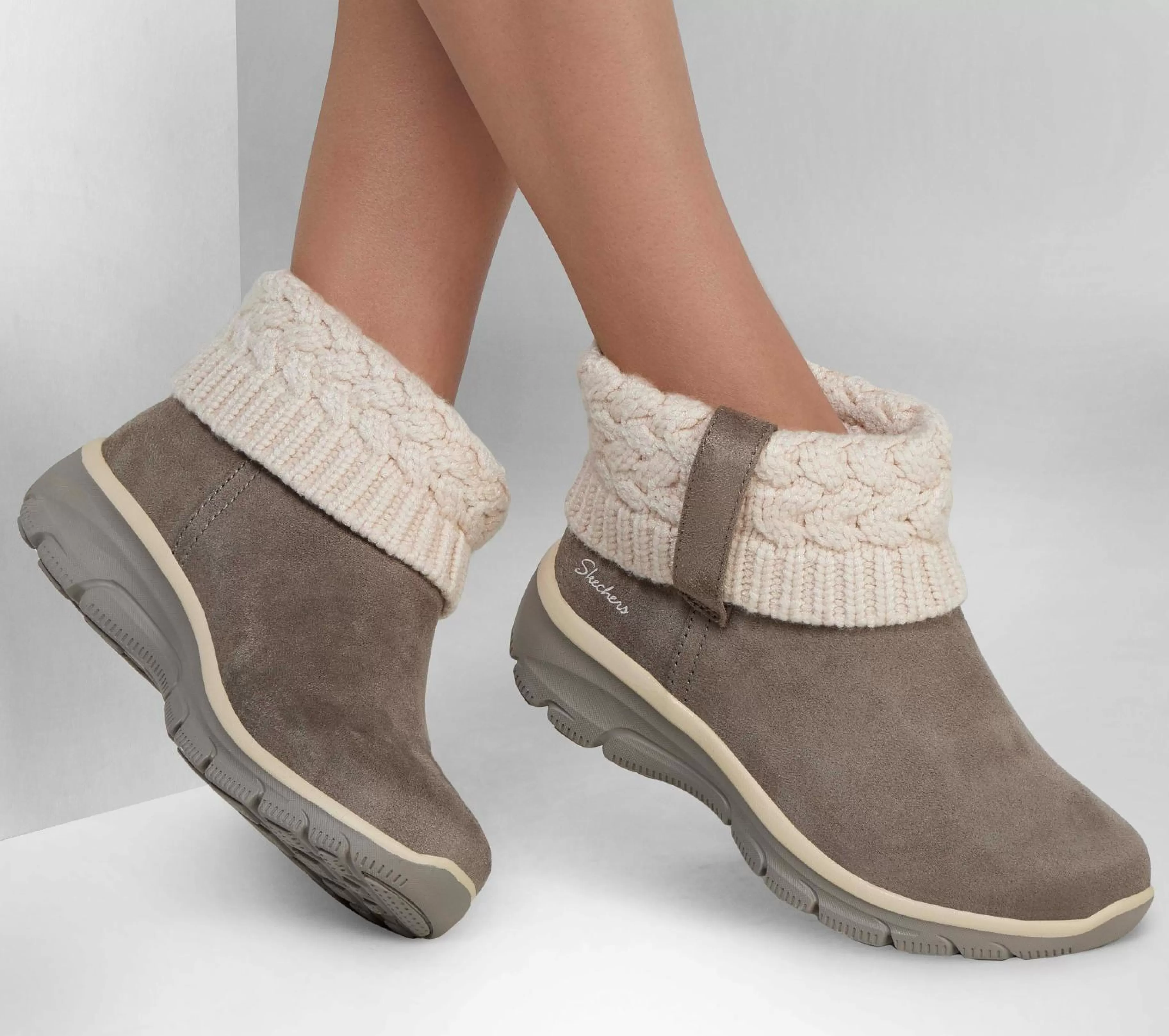 Botas | SKECHERS Relaxed Fit: Easy Going - Cozy Weather TAUPE