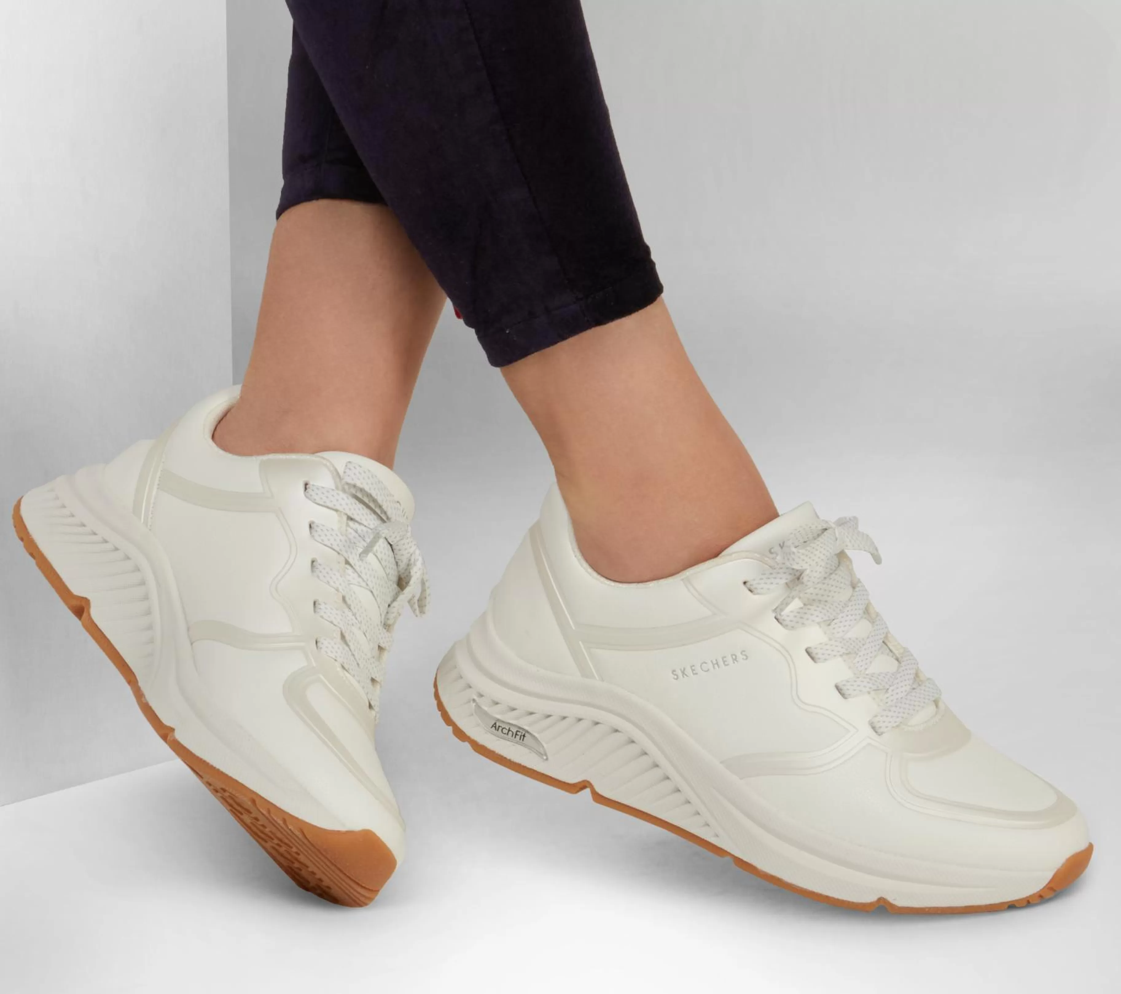 Com Atacadores | Sapatilhas Casuais | SKECHERS Arch Fit S-Miles - Mile Makers BRANCO