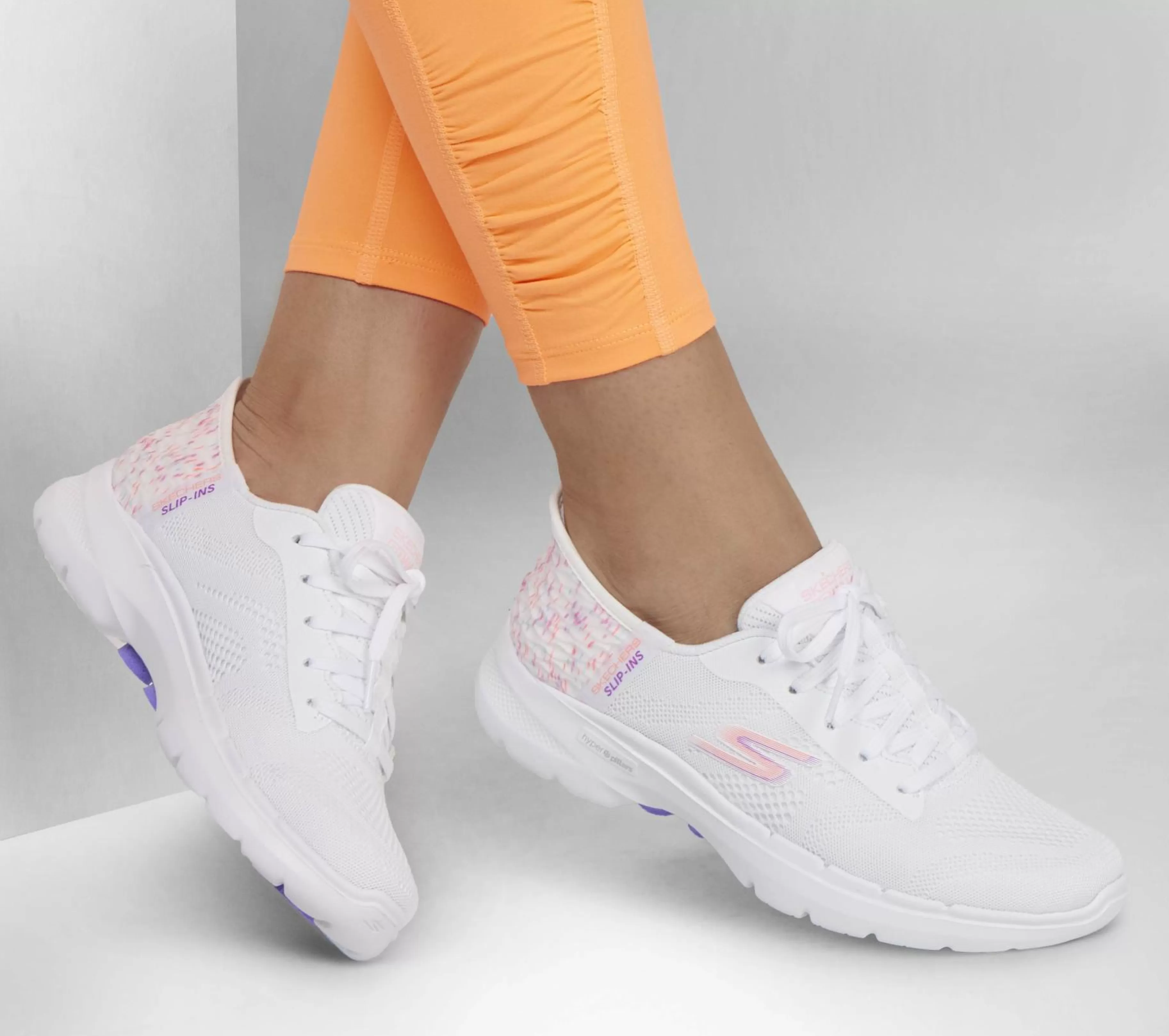 Calçado Sem Atacadores | Hands Free Slip-Ins | SKECHERS Slip-Ins: GO WALK 6 - Vivid Idea BRANCO / MULTICOR